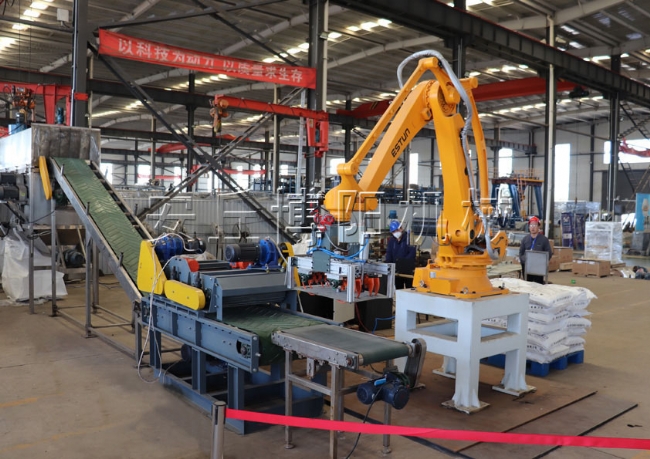 自動拆垛機+擠壓振散機 +自動拆包機（結(jié)塊袋料）