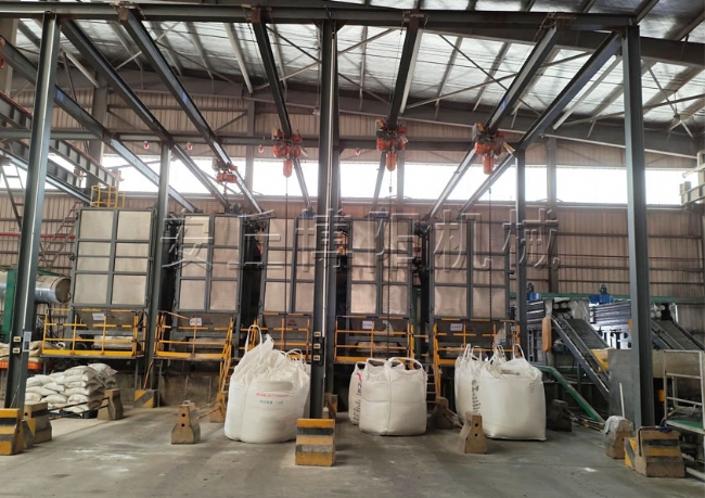 多聚甲醛噸袋拆包機安裝現場    山東噸包自動破袋機生產廠家